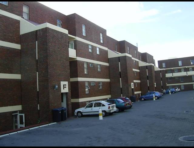 2 BEDROOM HOUSE FOR SALE IN BOSTON